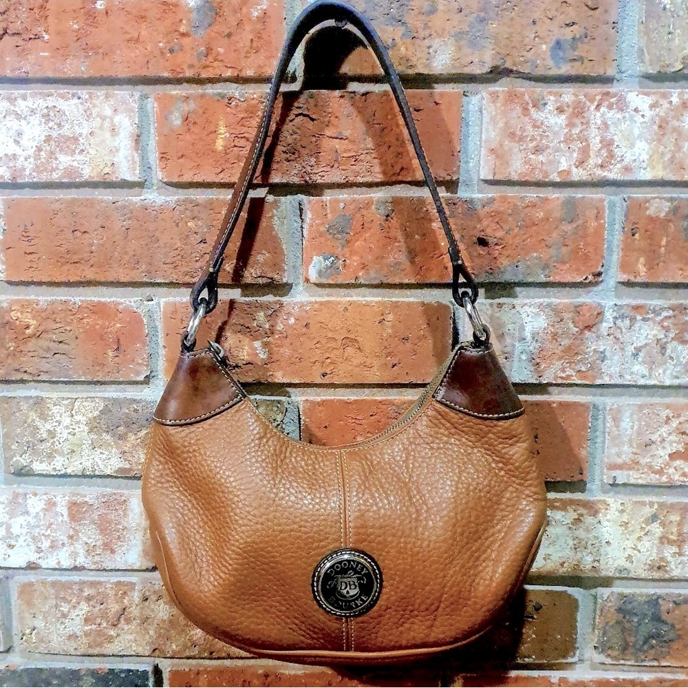 Vintage Dooney & Bourke shoulder bag